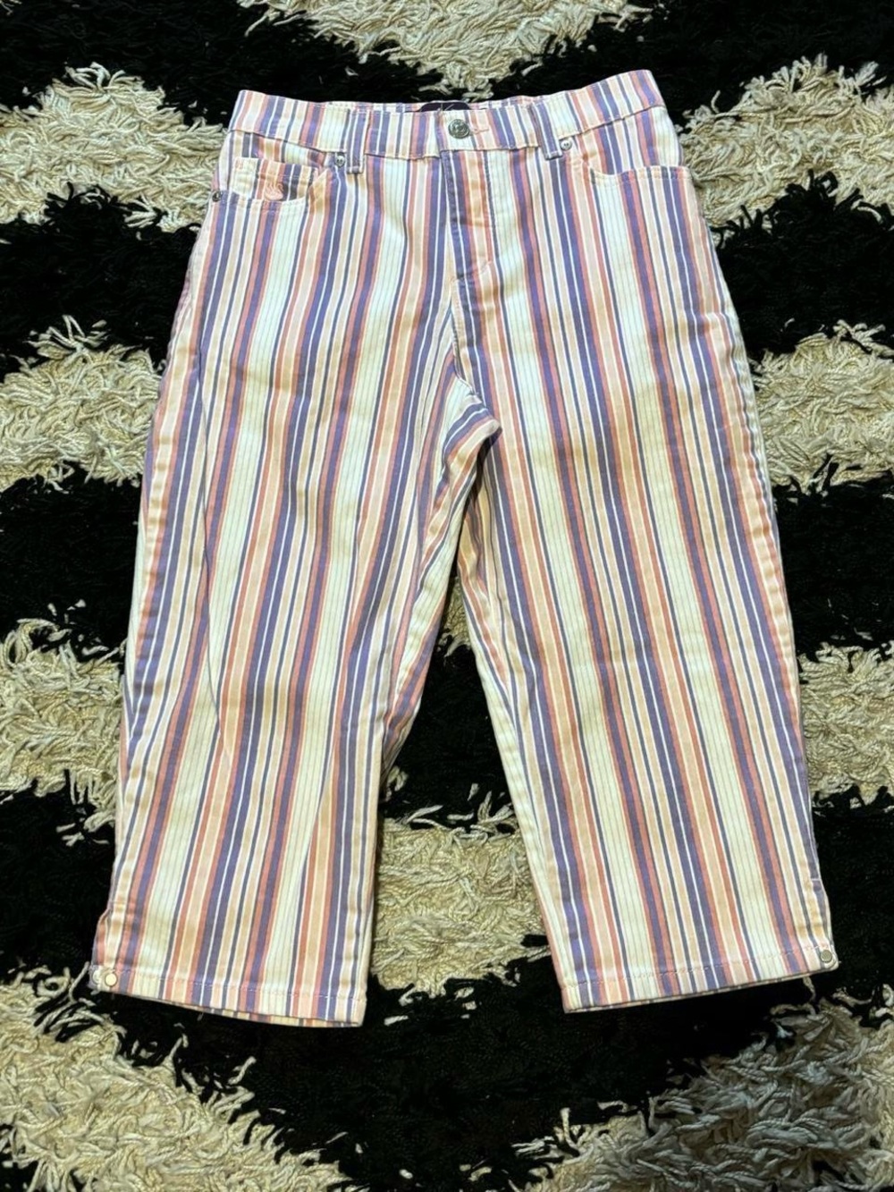 Gloria Vanderbilt “Amanda” Striped Pink Purple White Capri Pants Women’s 4P